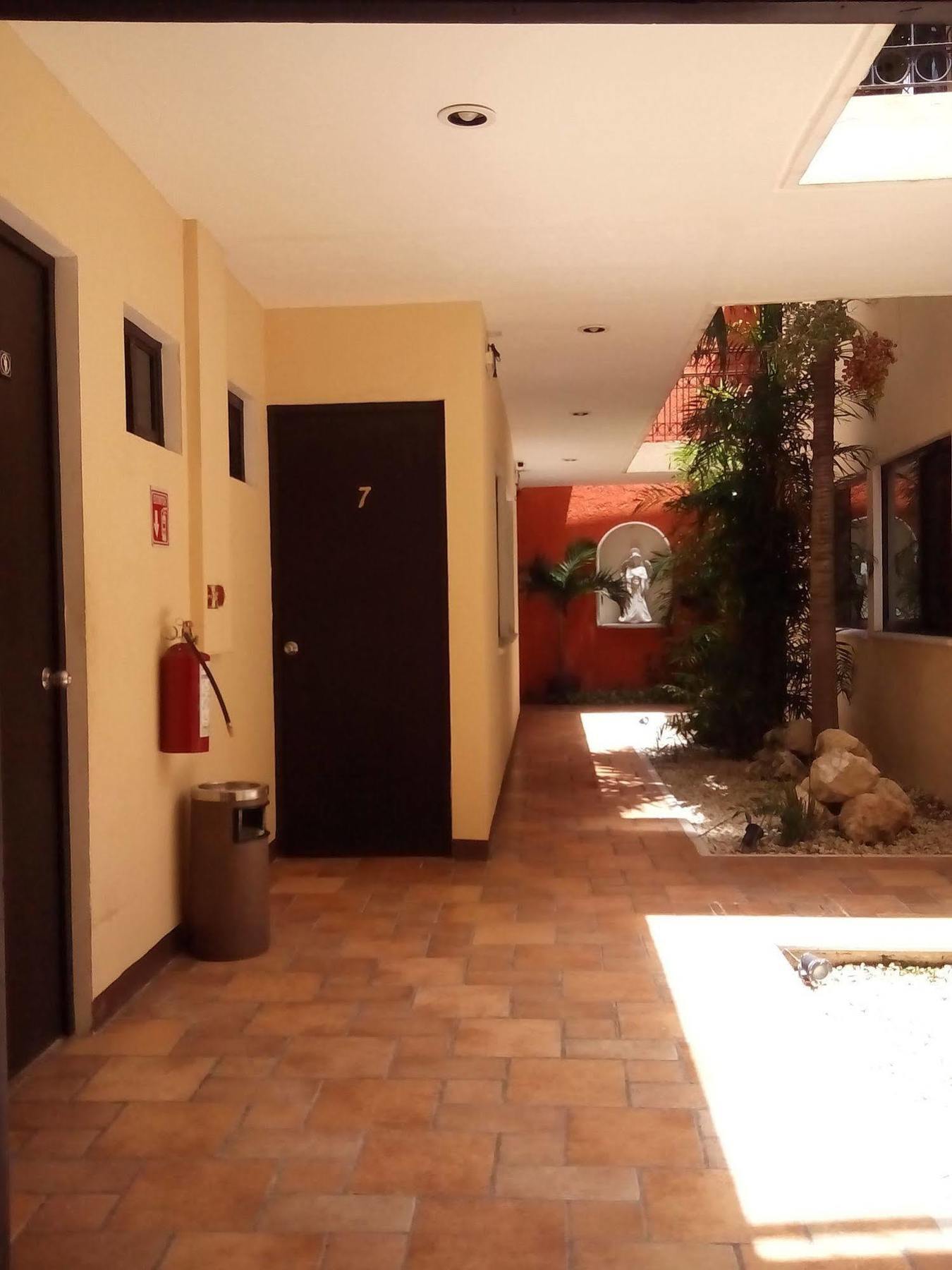 Hotel Catedral Campeche Dış mekan fotoğraf