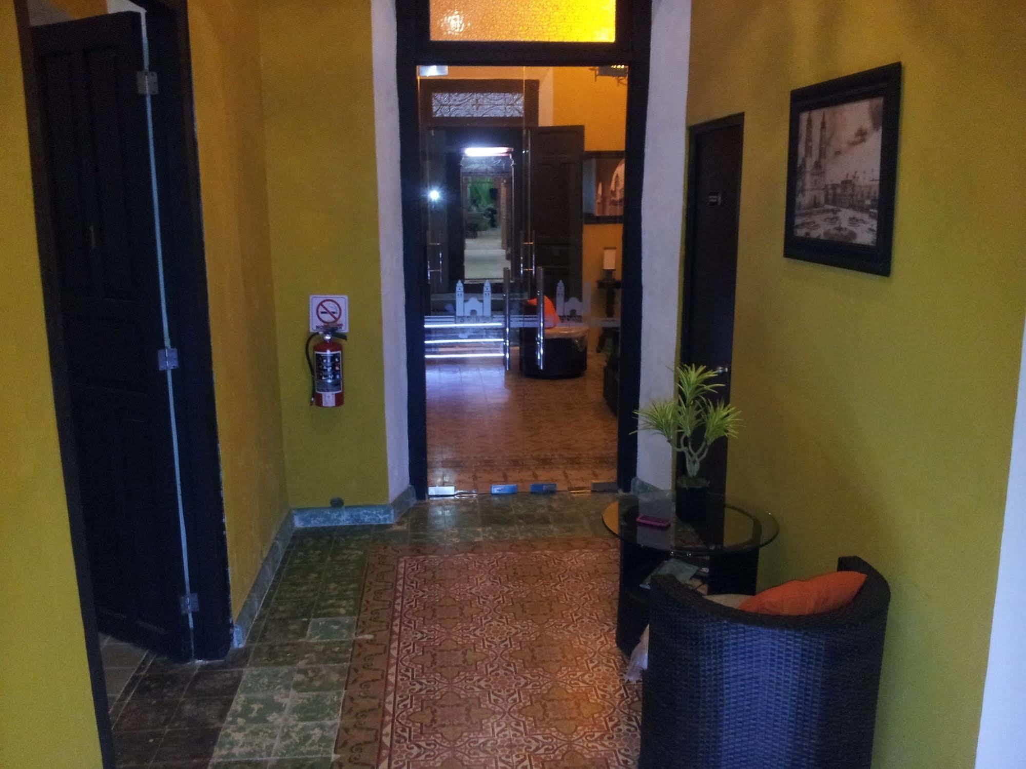 Hotel Catedral Campeche Dış mekan fotoğraf
